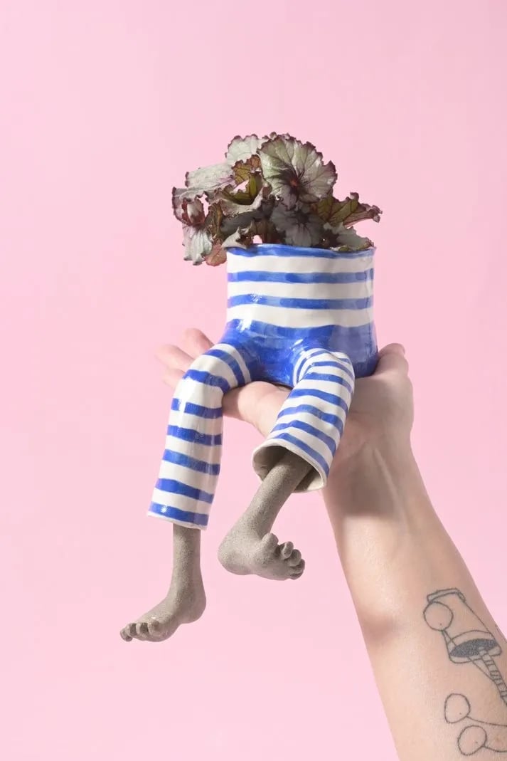 SproutBuddy - Decorative Hanging-Leg Planter
