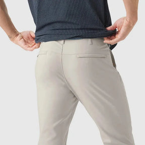LuxeStride – Stylish Jetsetter Pants