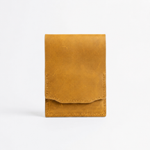 HeritageCraft – Vintage Full-Grain Leather Snap Wallet