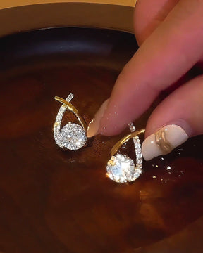 Lunelle – Elegant Crystal Earrings