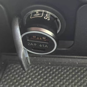 TrackWise – Car Charger GPS Locator Tracker