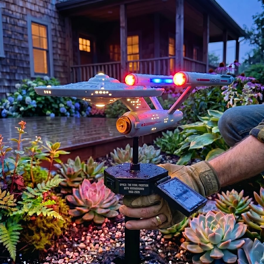 GlowTerra – Outdoor Solar Garden Lamp