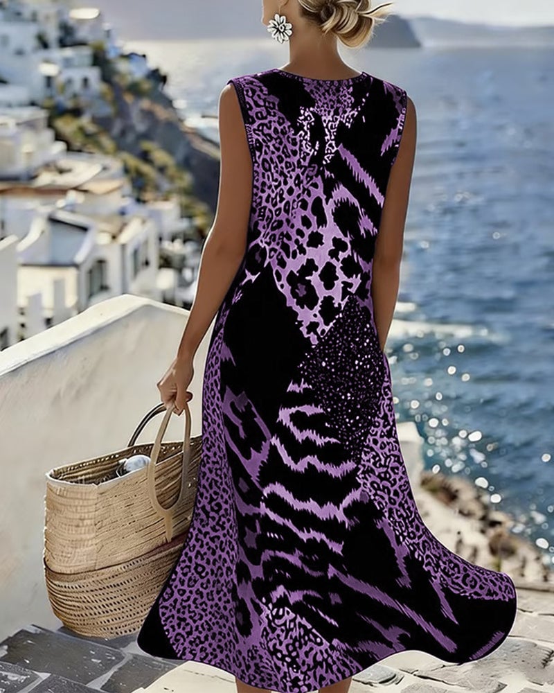 SavannaChic Midi – Leopard Shift Dress