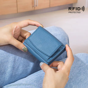 AuraVault - Premium Leather RFID Wallet