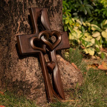 HeartFaith – Intertwined Heart Wooden Cross