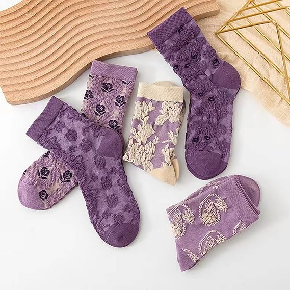 LumeFlora – Soft Cotton Embroidered Flower Socks