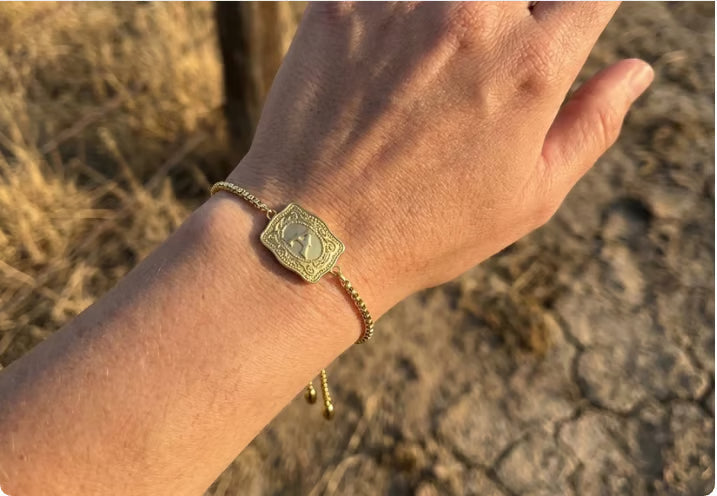 GlobeStyle – Premium Initial Embossed Bracelet