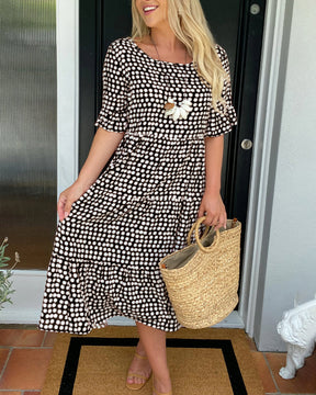 EveCharm – Polka Dot Round Neck Midi Dress