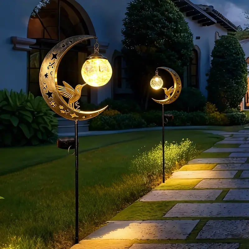 MoonFeather – Hummingbird Solar Garden Stake Light