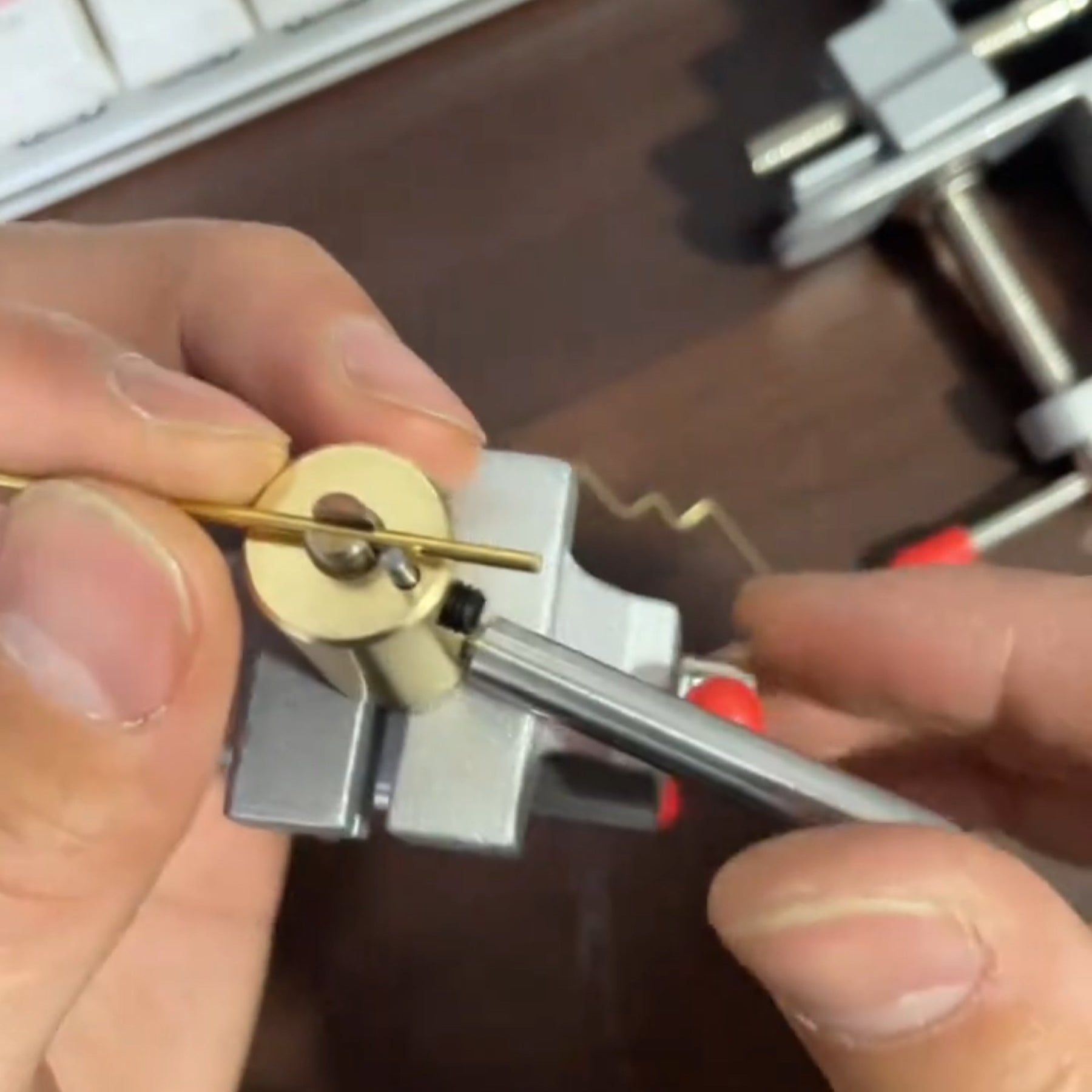 CraftBend X – Professional Loop Maker