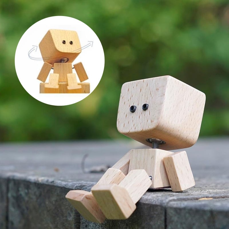 Nod & Wiggle – Lively Wooden Companion
