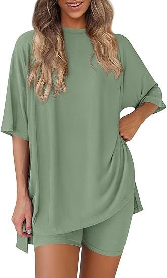 ComfiChic - Two Piece Relaxed Fit Set