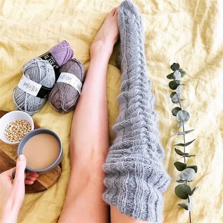 WinterHug – Premium Long Knit Socks