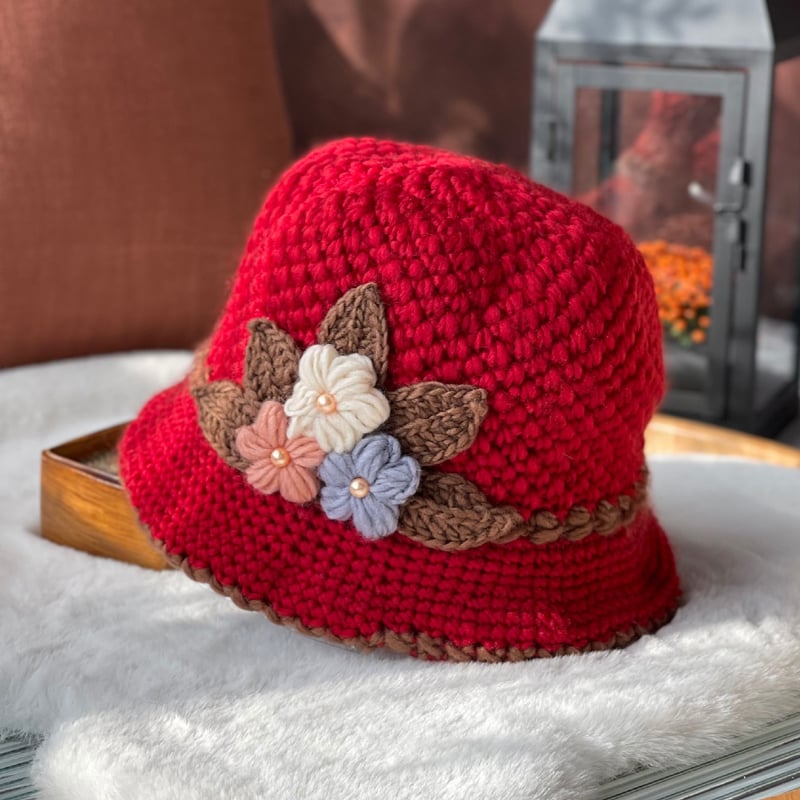 VintageGlow – Cozy Winter Cap