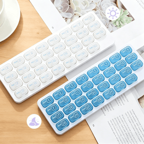 VitaMind – Monthly Wellness Pill Case