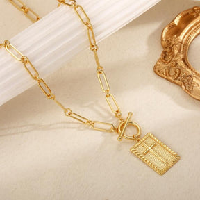 Cruxelle – Cross Pendant Paperclip Chain Necklace