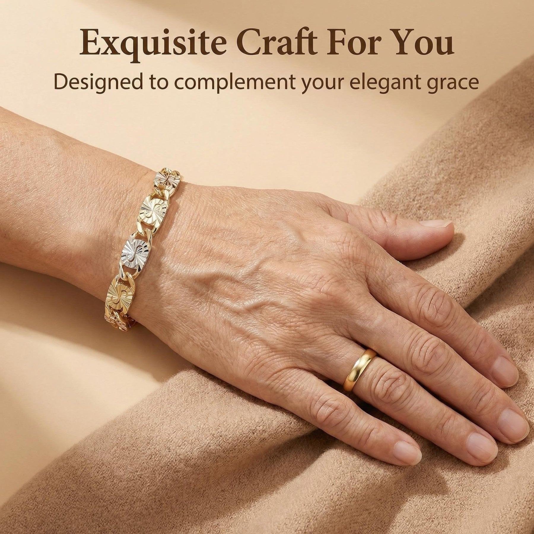 GoldenBlend – Three-Tone Link Bracelet