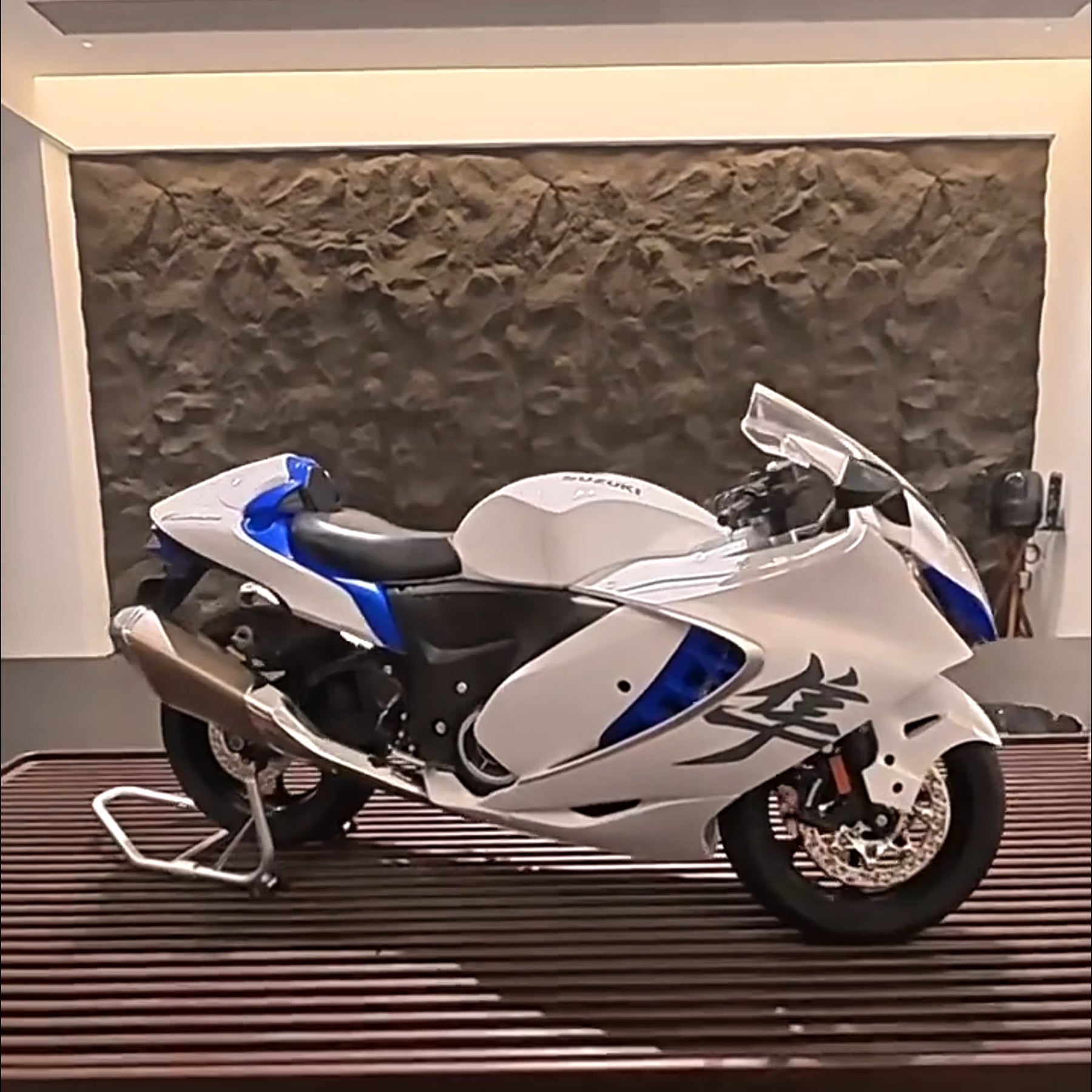 IgniteRacer - Alloy Superbike Replica