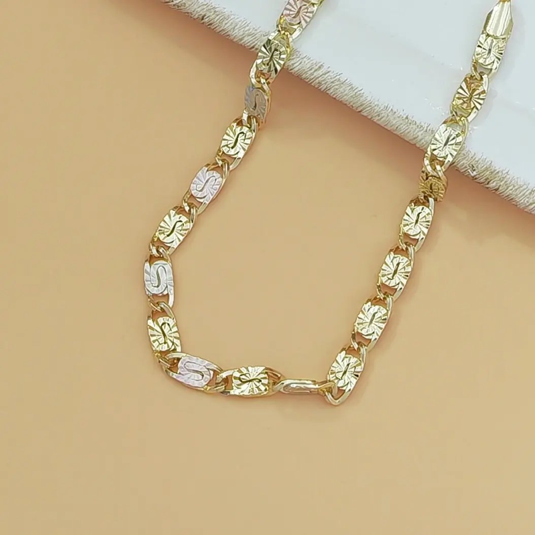 GoldenBlend – Three-Tone Link Bracelet