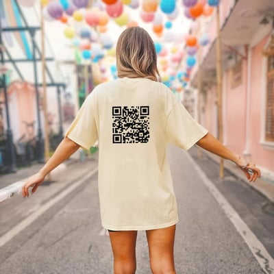 ScanMe – Funny QR Code Interactive T-Shirt