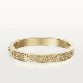 EternalGlow – Premium Diamond Love Bracelet