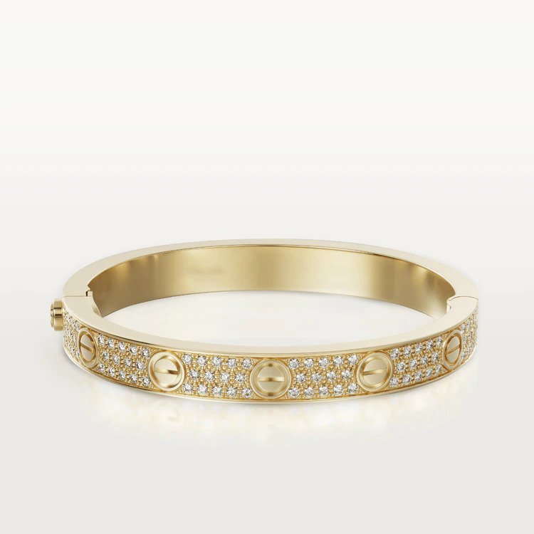 EternalGlow – Premium Diamond Love Bracelet