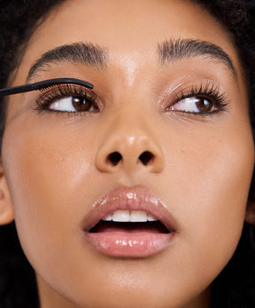 LumeLength – 12H Sculpt, Lift & Lengthen Mascara