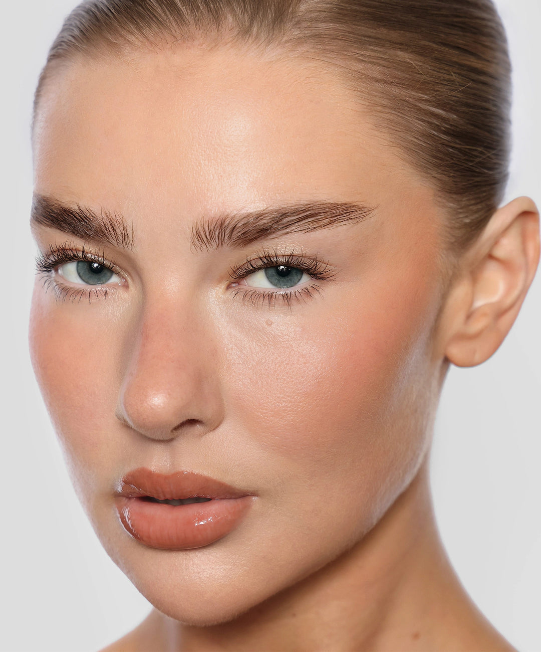 LumeLength – 12H Sculpt, Lift & Lengthen Mascara