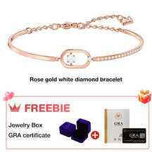 BrillianceFlow – Dancing Stone Bracelet