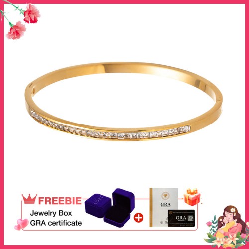 StarlightAura – Elegant Charm Bracelet