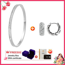 StarlightAura – Elegant Charm Bracelet