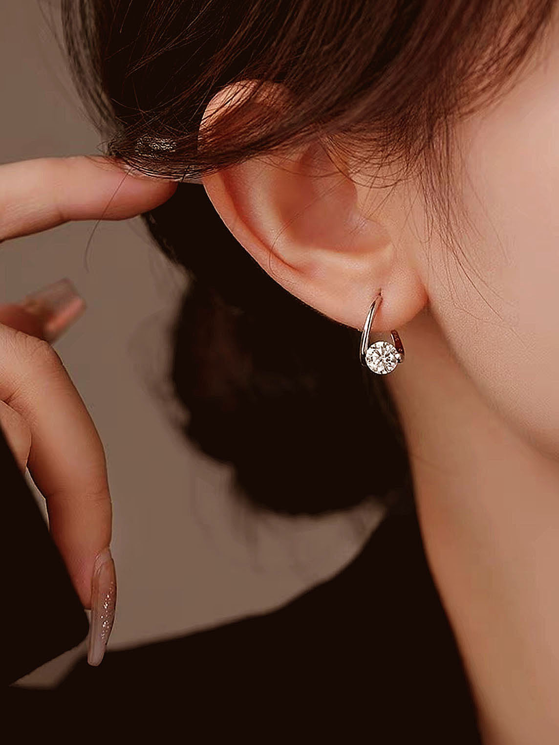 Aureli – Timeless Sparkle Earrings