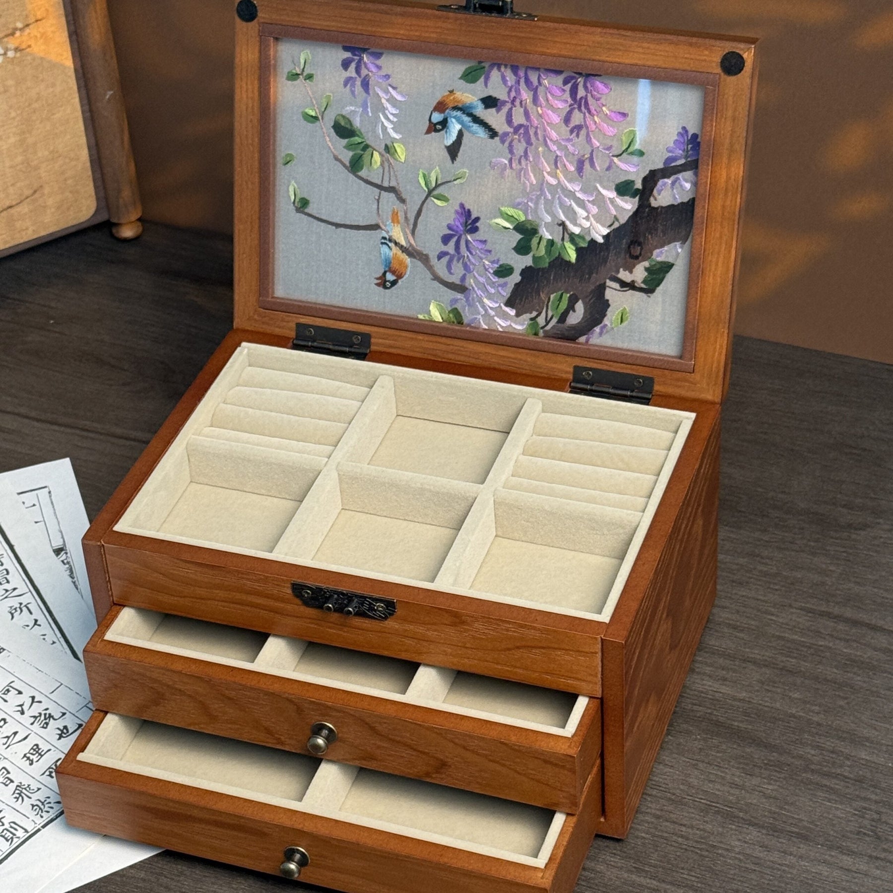 DynastyGrace - Handcrafted Keepsake Box