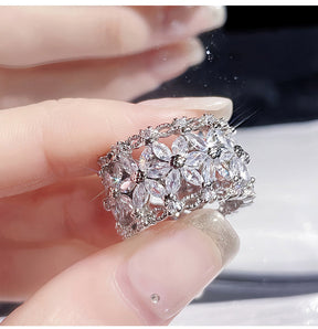BloomVera – Certified Moissanite Flower Statement Ring