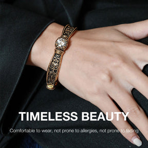 RoyalLustre – Moissanite Relief Bangle