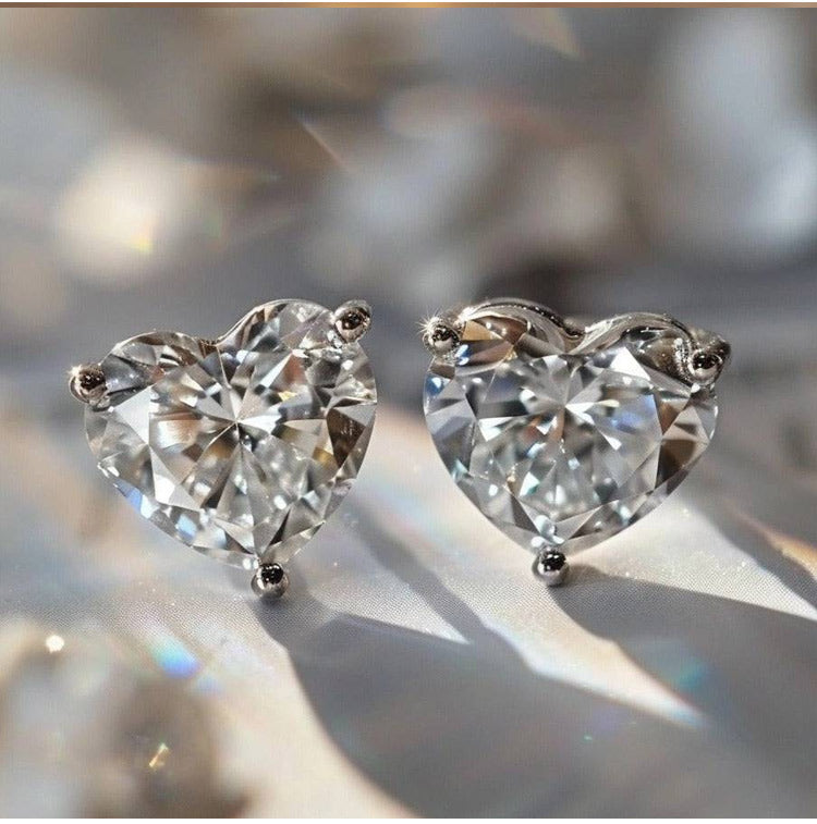 AmoraShine – Sparkling Heart Earrings