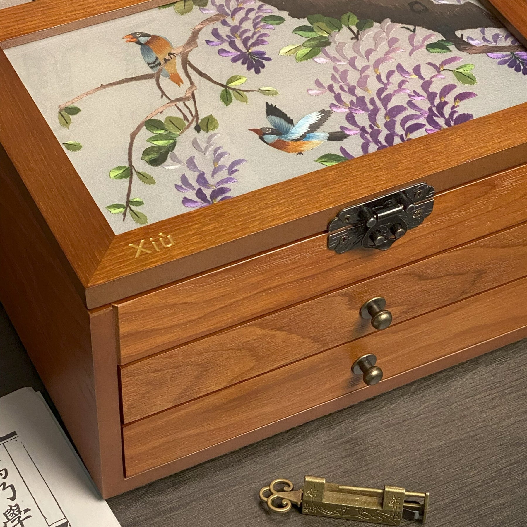 DynastyGrace - Handcrafted Keepsake Box