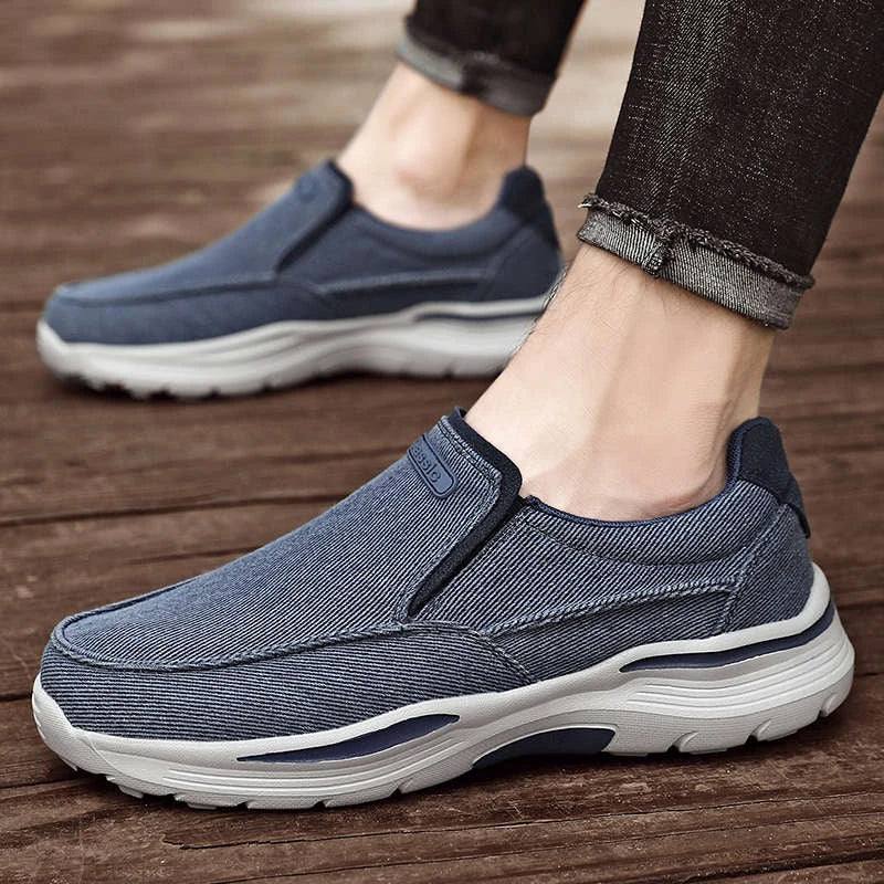 RESISTANT & COMFORTABLE MUST PRO SHOES | Lupi