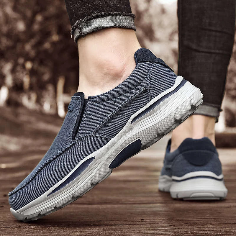 RESISTANT & COMFORTABLE MUST PRO SHOES | Lupi