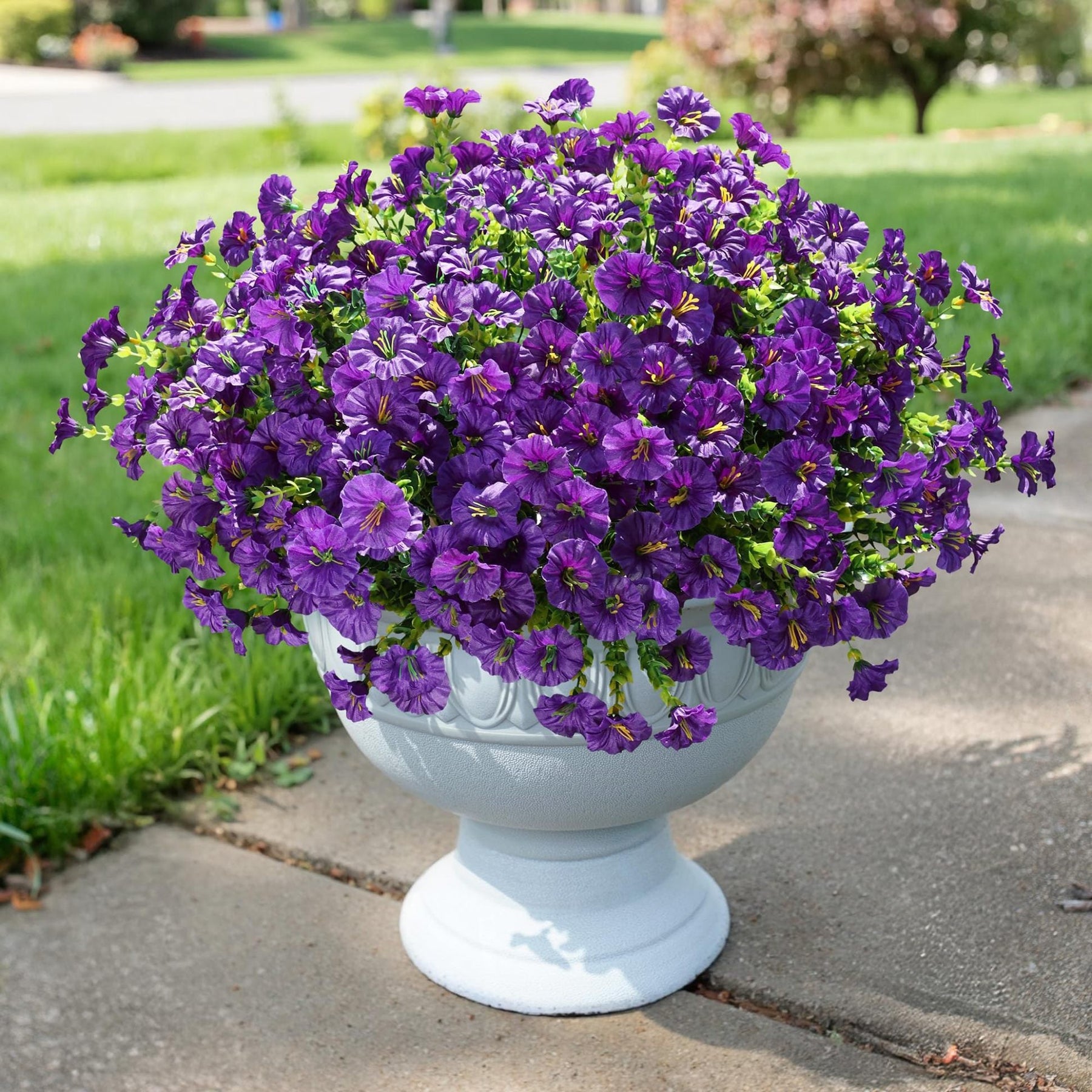 EverBloom – UV Resistant Artificial Petunias Flowers