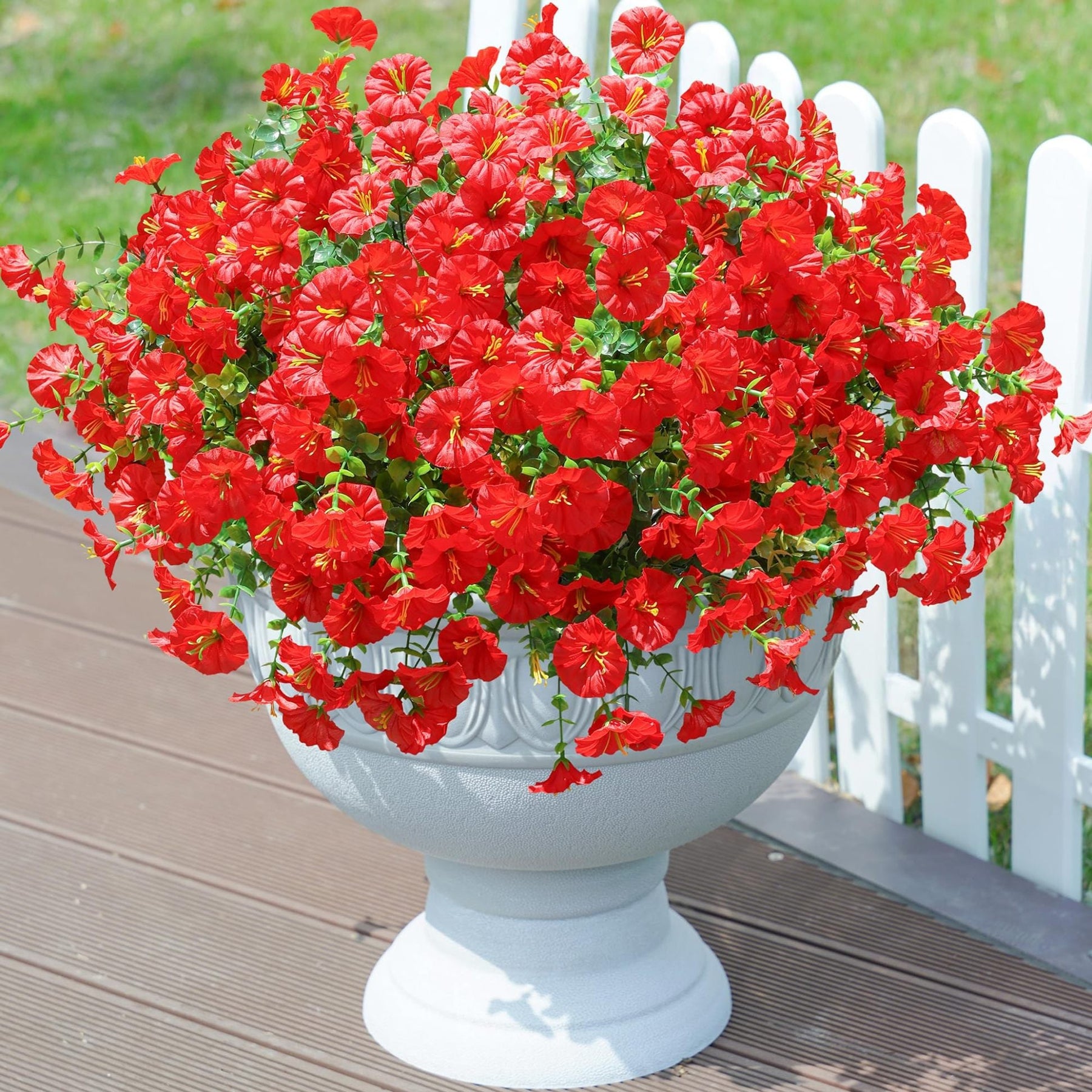 EverBloom – UV Resistant Artificial Petunias Flowers