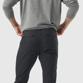 LuxeStride – Stylish Jetsetter Pants