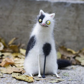 CurioCat - Soft Wool Figurine