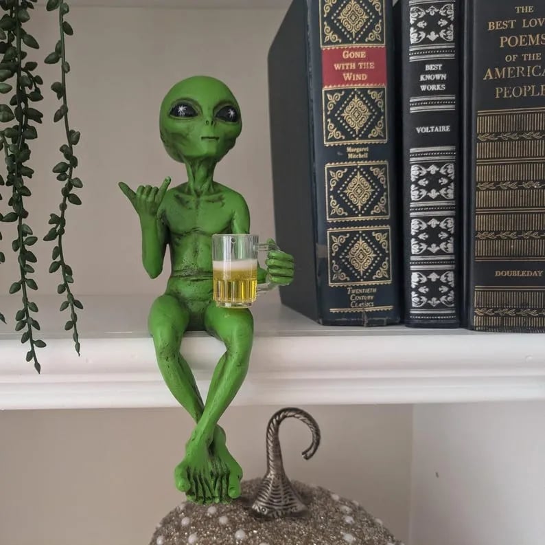 AlienMeme – Funny 2026 Alien Artwork
