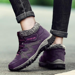 WARM AND COMFORTABLE NON-SLIP BOOTS | Lupi