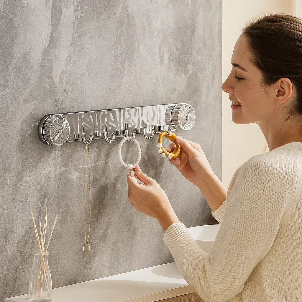 WallSnap Hooks – Reusable Suction Holders