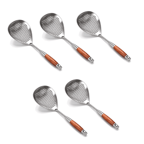 ChefWood – Wooden Handle Stainless Steel Skimmer