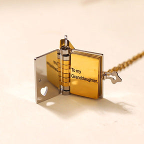 LoveStory – Chapter Book Necklace Gift