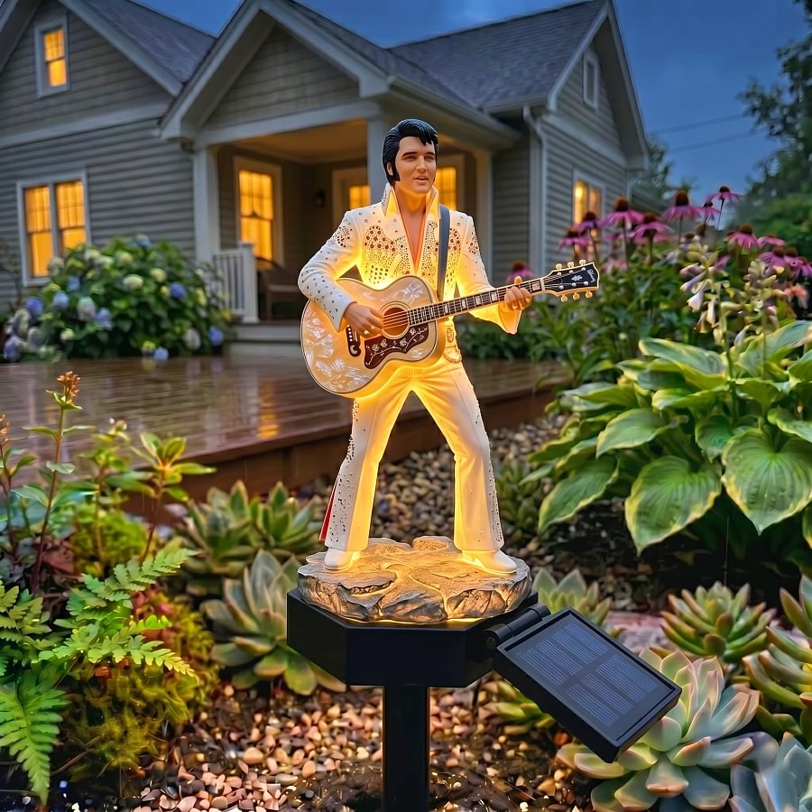 TitanFlame – LED Solar Monster Garden Light