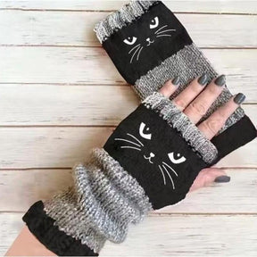 SnugglePaws – Stylish Fingerless Cat Gloves